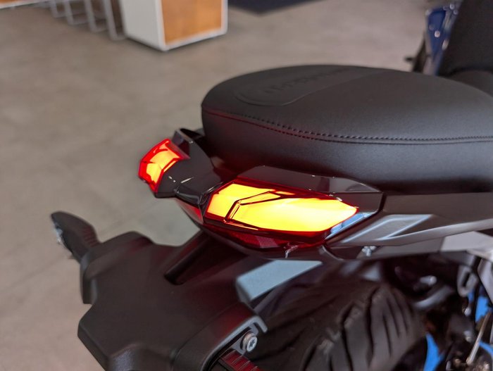 2025 BMW Motorrad R 1300 R Exclusive R 1300 Blue