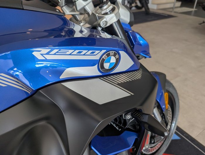 2025 BMW Motorrad R 1300 R Exclusive R 1300 Blue