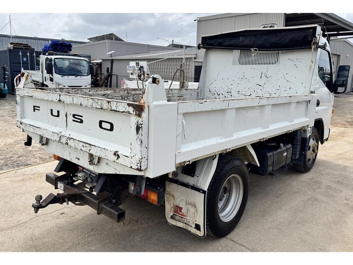 2022 Mitsubishi Canter 615