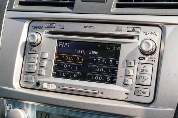 2011 Toyota Camry Hybrid Luxury