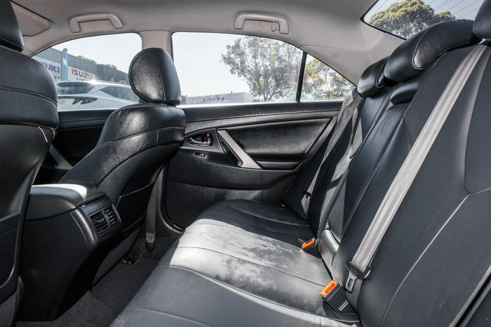 2011 Toyota Camry Hybrid Luxury