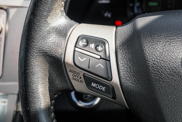 2011 Toyota Camry Hybrid Luxury