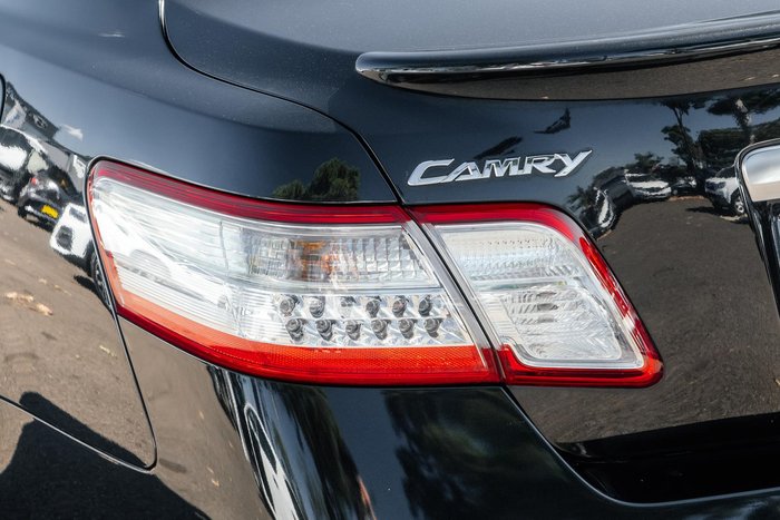 2011 Toyota Camry Hybrid Luxury