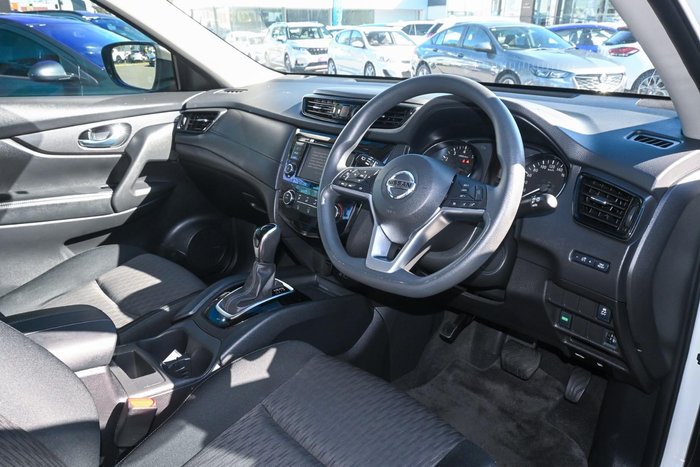 2022 Nissan X-TRAIL ST