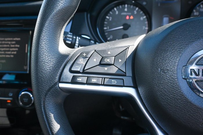 2022 Nissan X-TRAIL ST