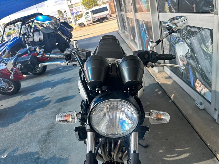 2016 Yamaha XJR1300 XJR Silver