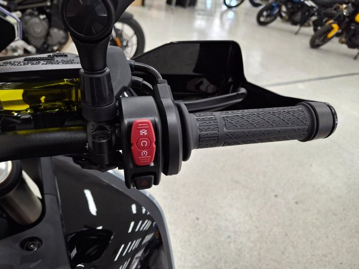 2025 CFMOTO 450 MT grey