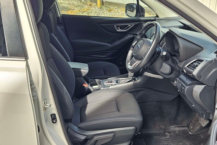 2021 Subaru Forester 2.5i