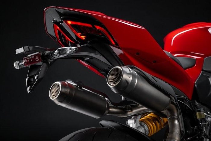 2025 Ducati Panigale V2 S Panigale Red