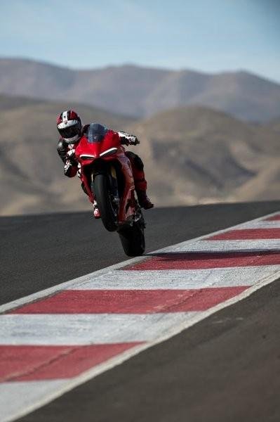 2025 Ducati Panigale V2 S Panigale Red