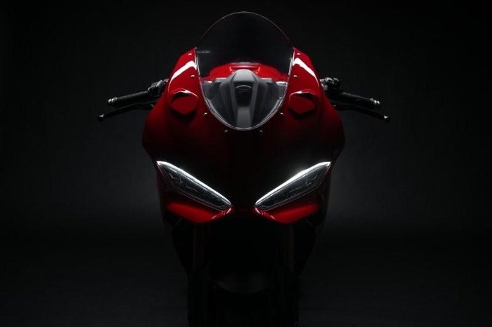 2025 Ducati Panigale V2 S Panigale Red