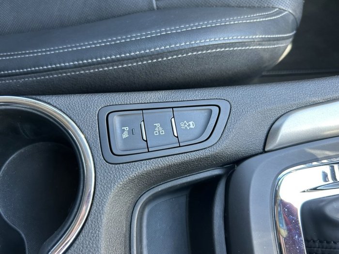 2013 HOLDEN COMMODORE International