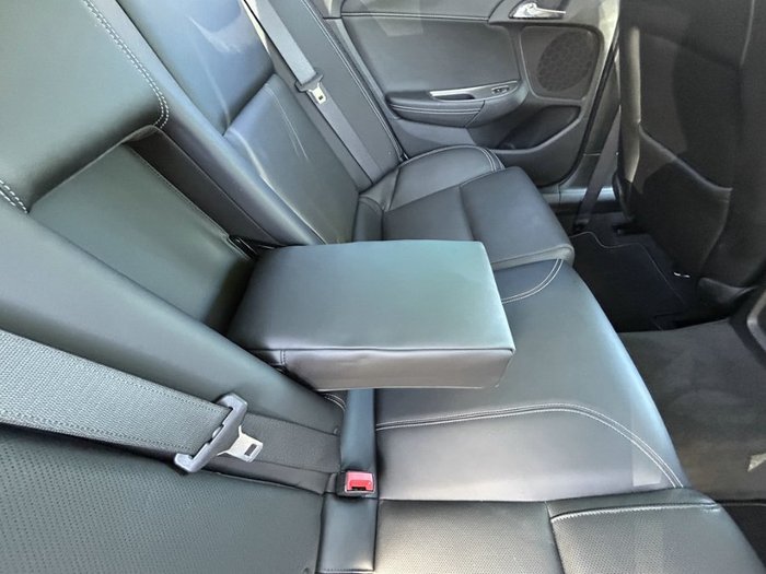 2013 HOLDEN COMMODORE International