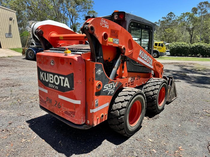 Kubota Ssv75
