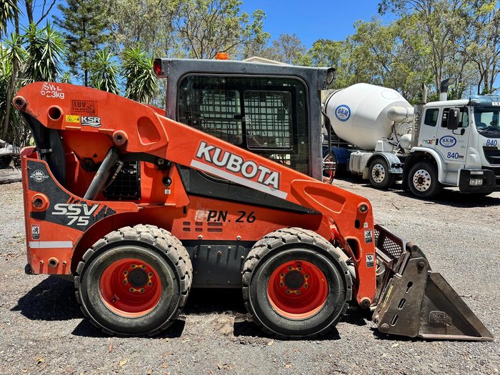 Kubota Ssv75
