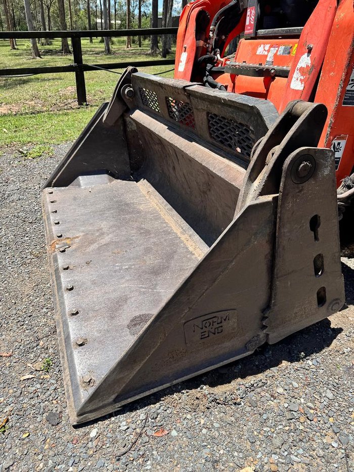 Kubota Ssv75