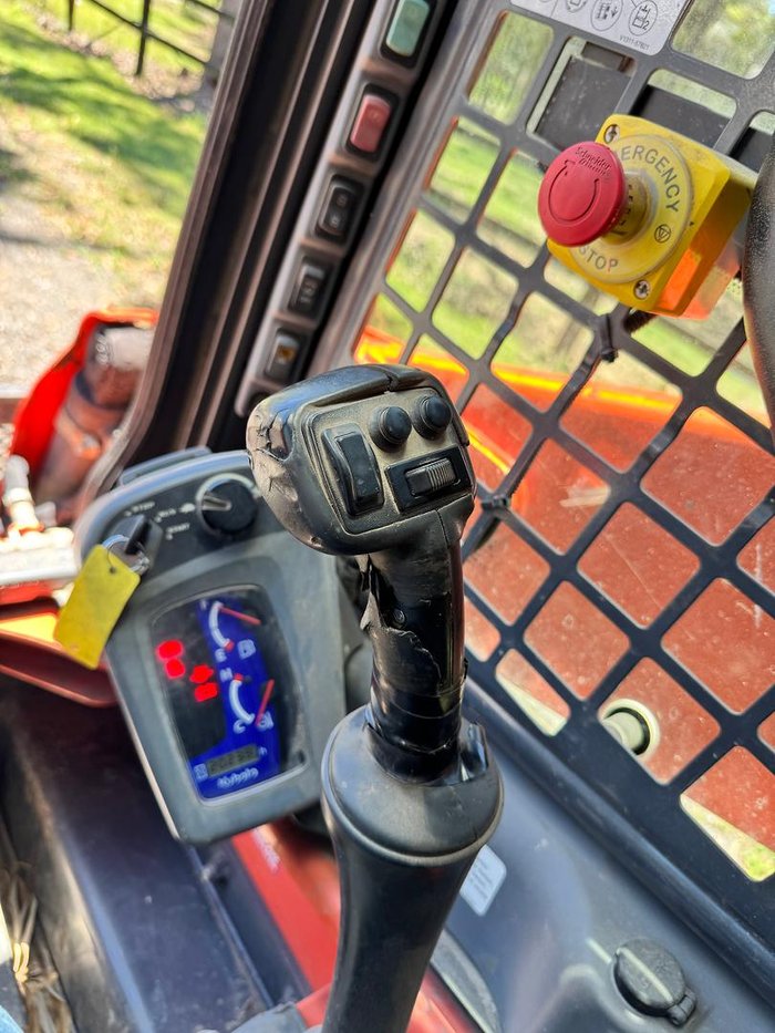 Kubota Ssv75