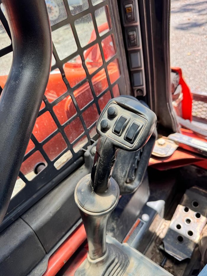 Kubota Ssv75
