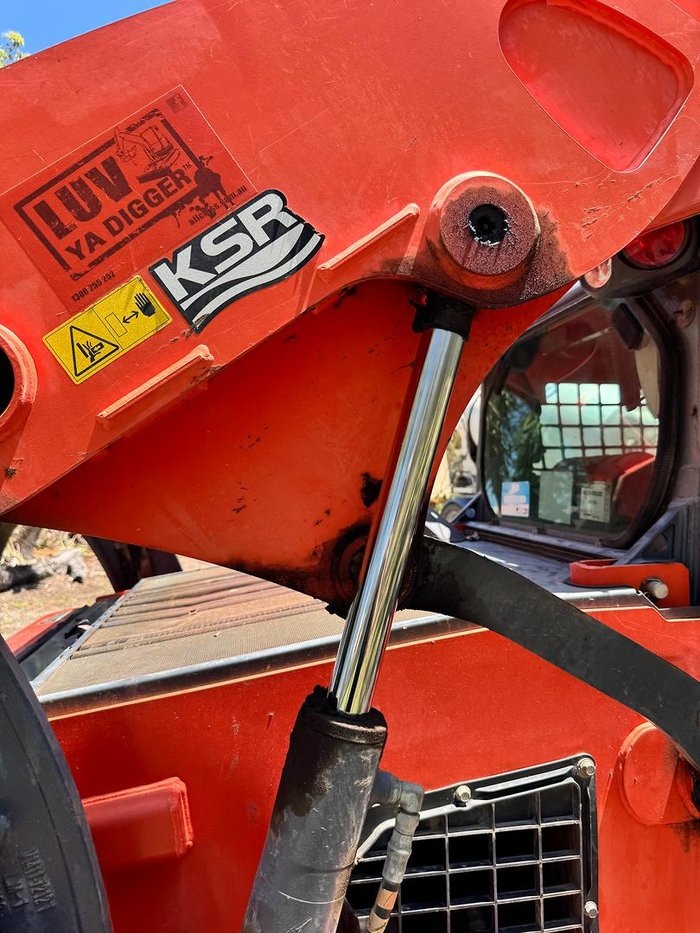 Kubota Ssv75