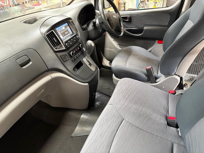 2016 Hyundai iLoad TQ3-V Series II MY16 Creamy White