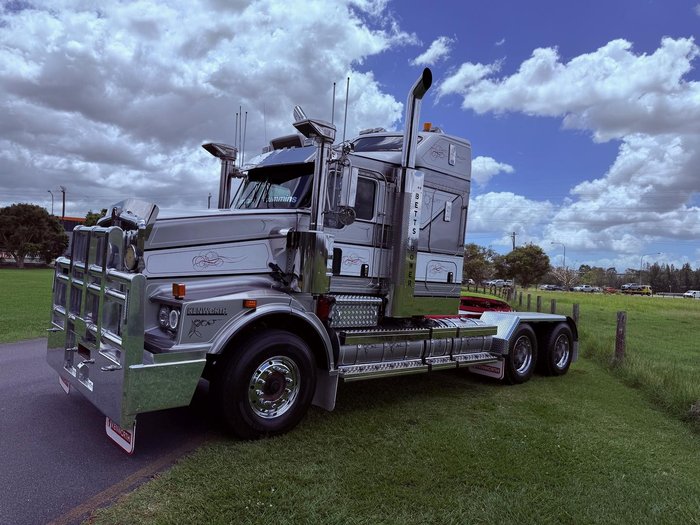 2018 Kenworth T659 240t GCM - FRESH REBUILD White