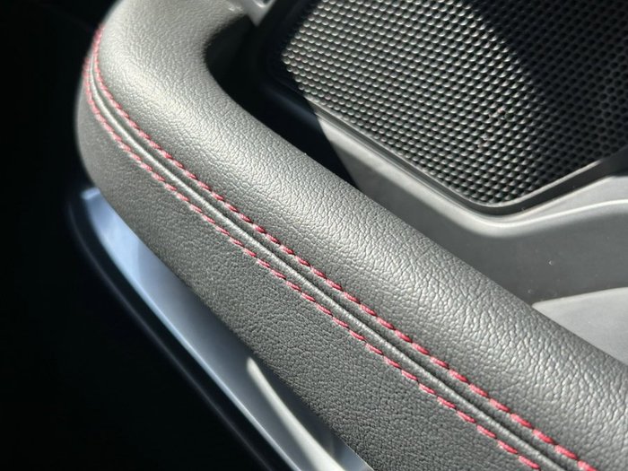 2020 JAGUAR E-PACE P250 CHEQUERED FLAG