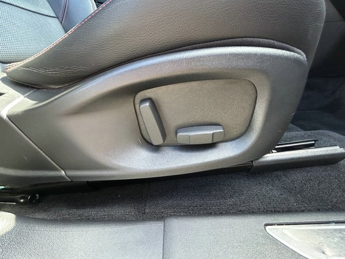 2020 JAGUAR E-PACE P250 CHEQUERED FLAG