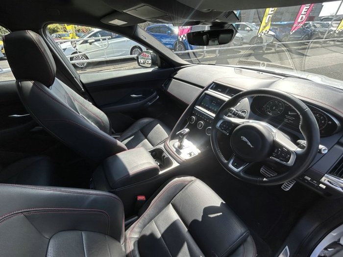 2020 JAGUAR E-PACE P250 CHEQUERED FLAG