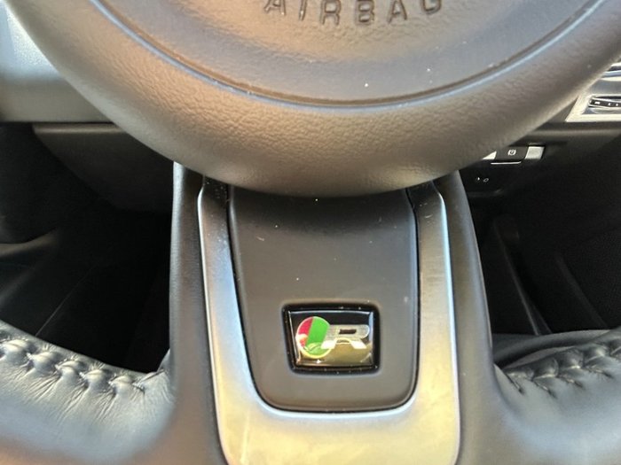 2020 JAGUAR E-PACE P250 CHEQUERED FLAG