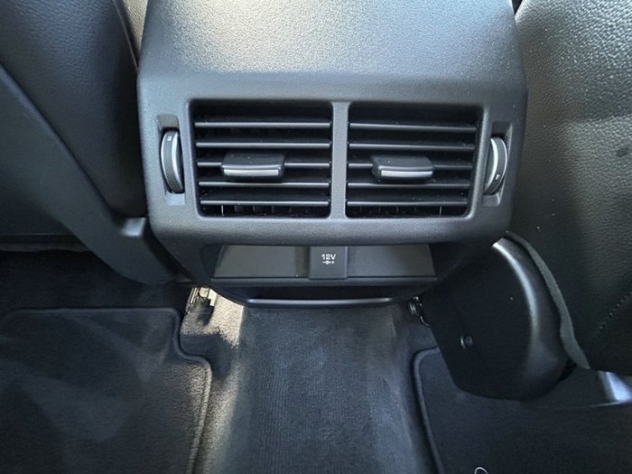 2020 JAGUAR E-PACE P250 CHEQUERED FLAG