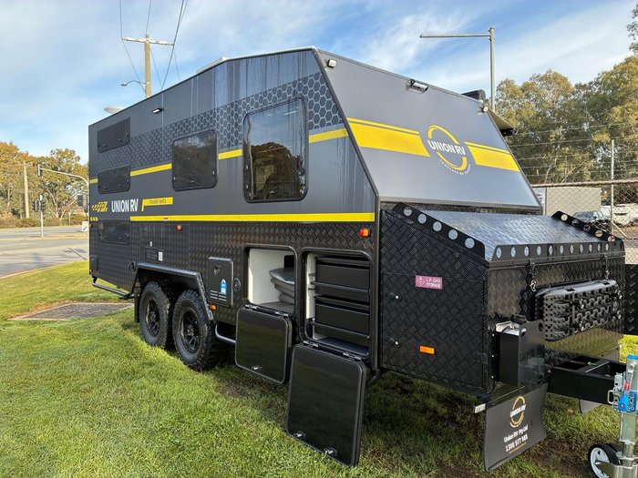 2025 Union RV 18Ht3