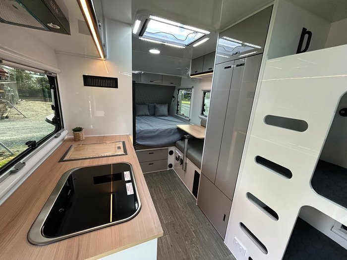 2025 Union RV 18Ht3