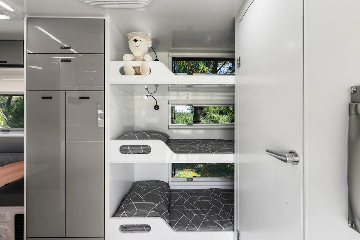 2025 Union RV 18Ht3