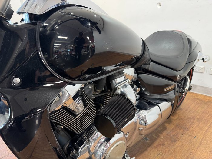 2011 Suzuki VZR 1800 BOULEVARD (M109R) Black