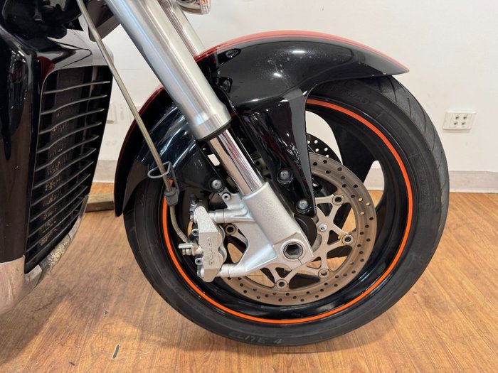 2011 Suzuki VZR 1800 BOULEVARD (M109R) Black