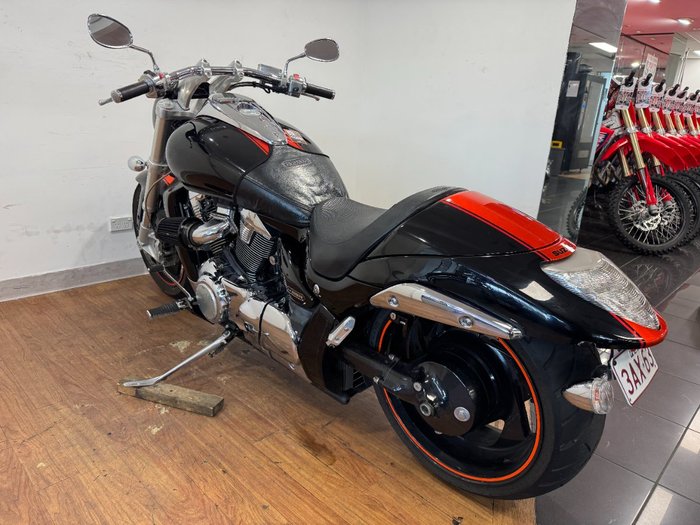 2011 Suzuki VZR 1800 BOULEVARD (M109R) Black