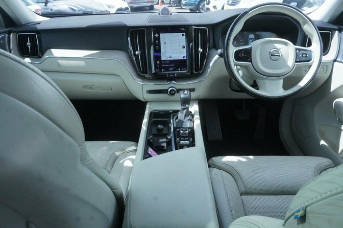 2017 Volvo XC60 T5 Inscription