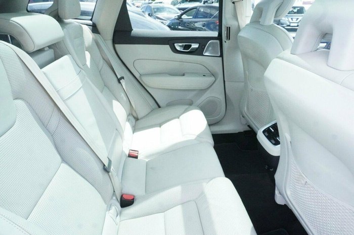 2017 Volvo XC60 T5 Inscription