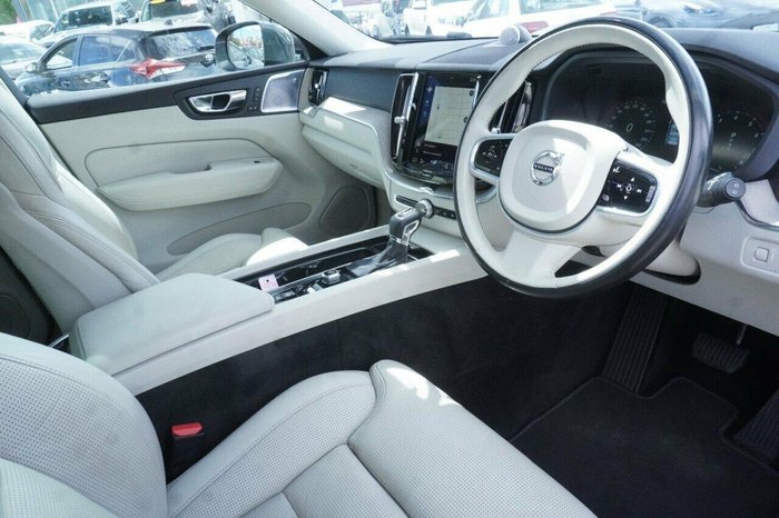 2017 Volvo XC60 T5 Inscription