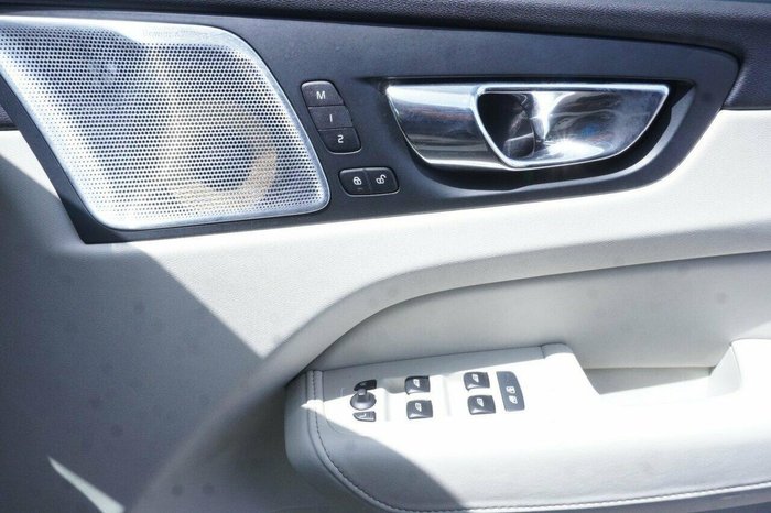 2017 Volvo XC60 T5 Inscription