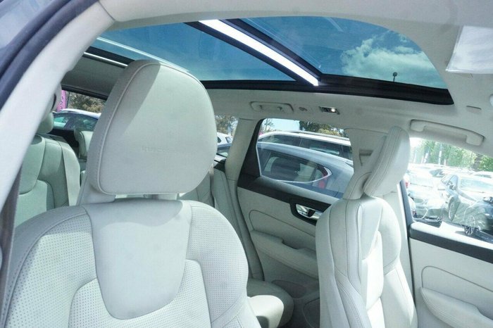 2017 Volvo XC60 T5 Inscription