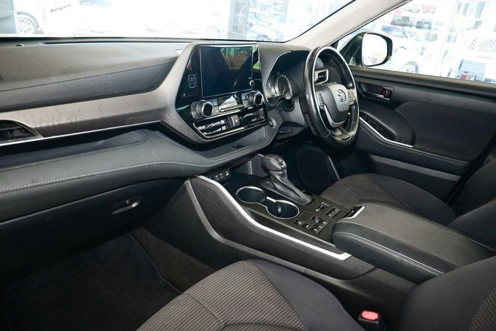 2023 Toyota Kluger GX