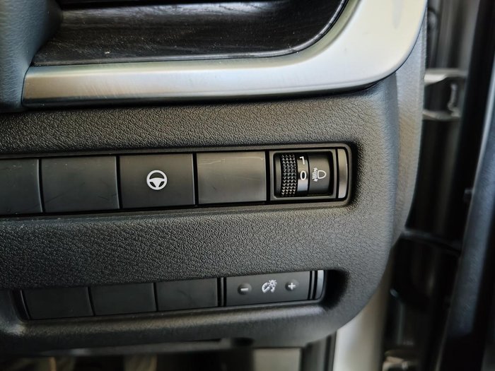 2024 Nissan X-TRAIL ST-L T33 MY25 4X4 On Demand Gold