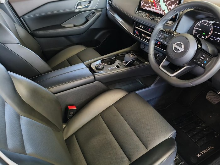 2024 Nissan X-TRAIL ST-L