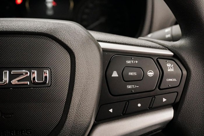 2025 Isuzu D-MAX X-RIDER