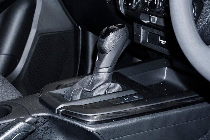 2025 Isuzu D-MAX X-RIDER