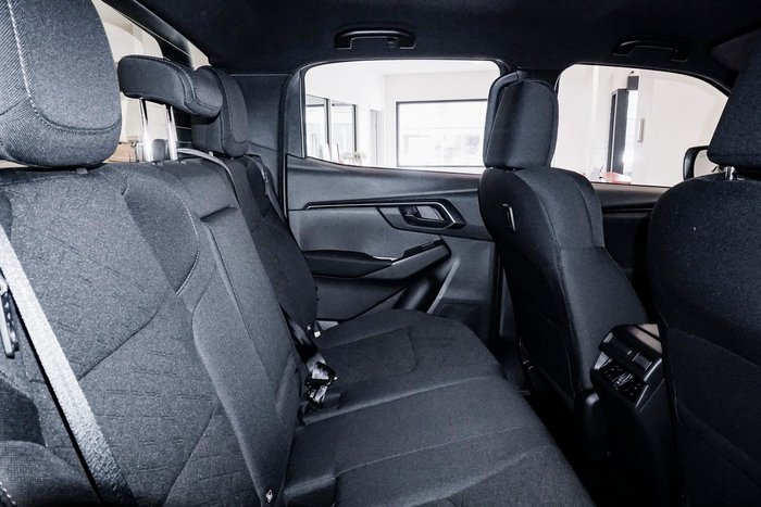 2025 Isuzu D-MAX X-RIDER