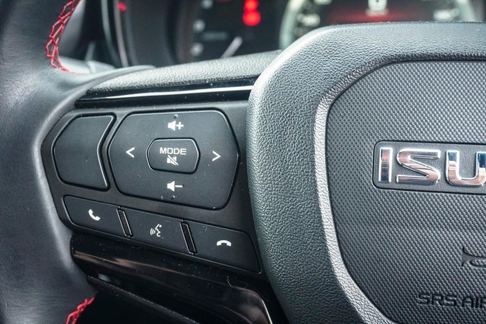 2025 Isuzu D-MAX X-TERRAIN