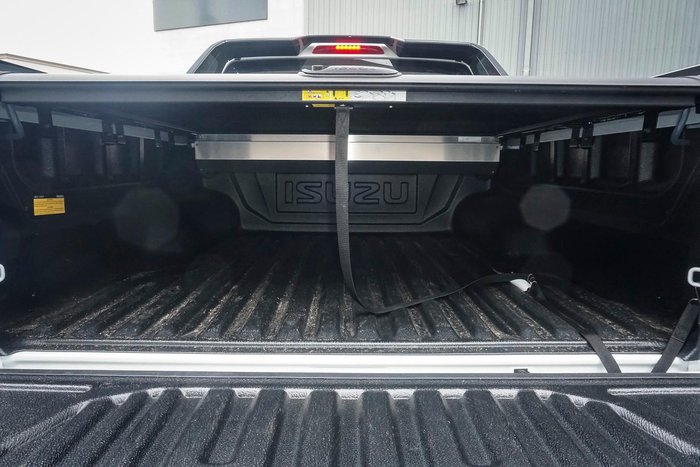 2025 Isuzu D-MAX X-TERRAIN