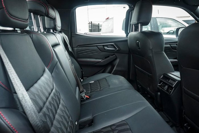 2025 Isuzu D-MAX X-TERRAIN